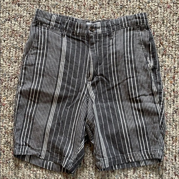 Men’s striped shorts - Picture 1 of 3